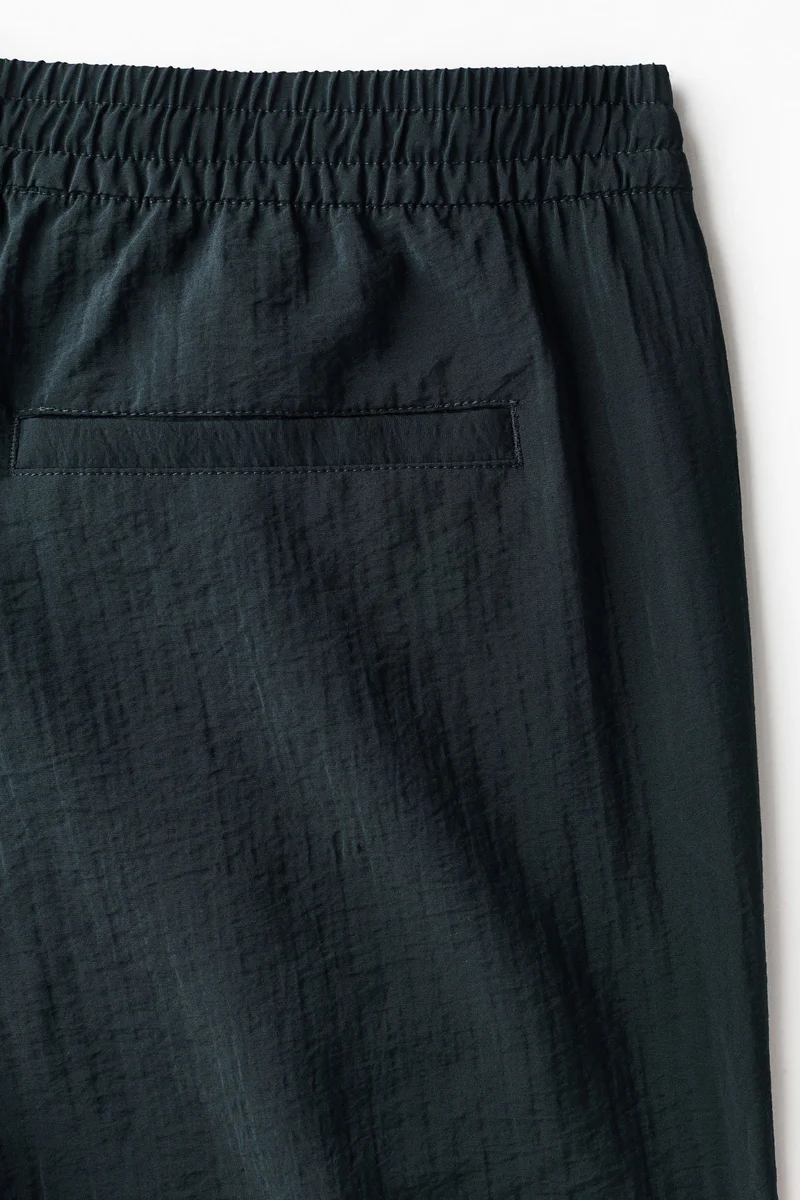 اتش اند ام شورت بملمس بقصّة مريحة